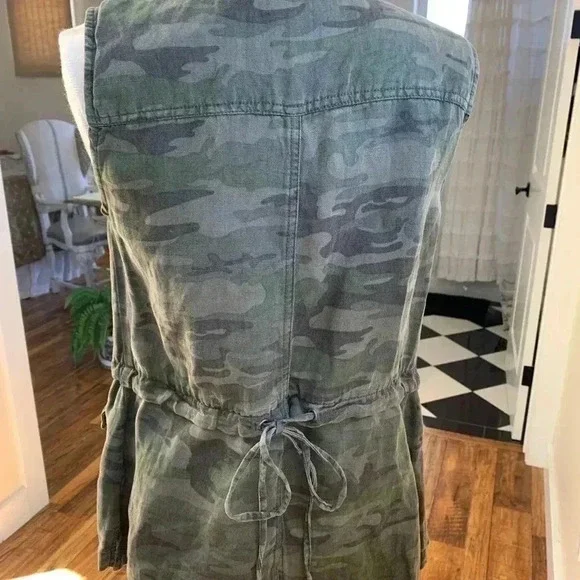 NWT Sanctuary camouflage vest XS - Picture 7 of 9